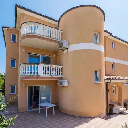 شقة Canaria 1 By Interhome *