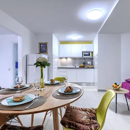 شقة Canaria 1 By Interhome *