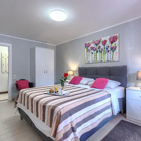 Canaria 1 By Interhome Daire *