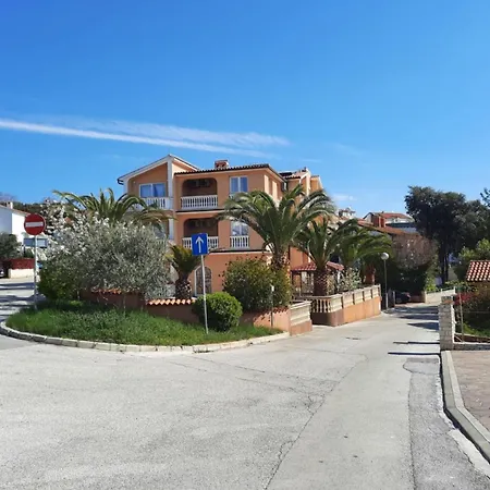 Daire Canaria 1 By Interhome *