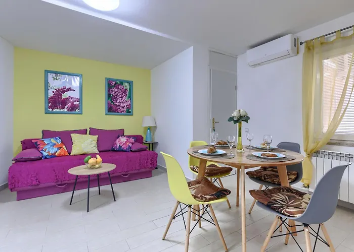 شقة Canaria 1 By Interhome بولا