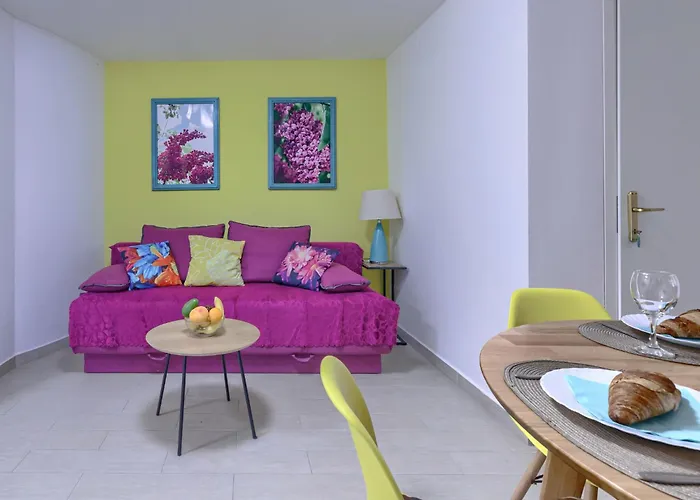 Canaria 1 By Interhome شقة *