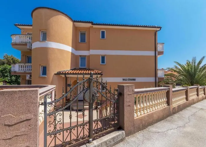 Canaria 1 By Interhome *